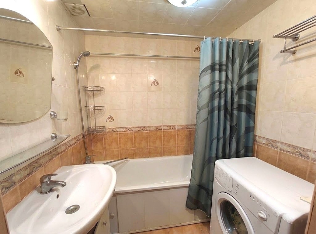 продажа трехкомнатной квартиры номер A-174817 в Приморском районе, фото номер 7